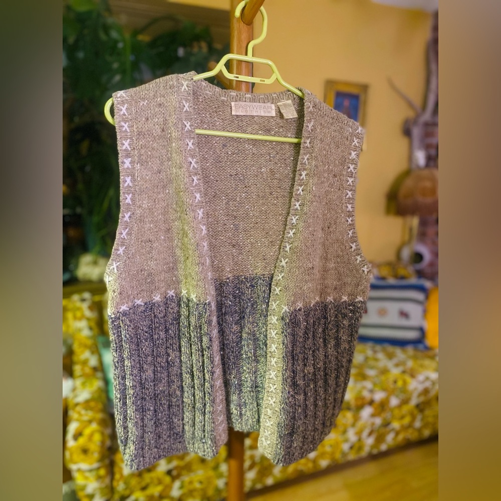 Vintage knit vest